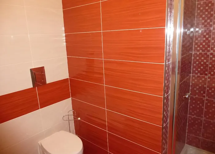 Daire Chelu & Luna *